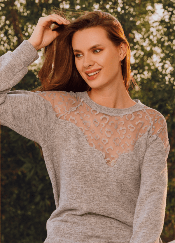 بيجامة 2 قطعة صدر دانتيل