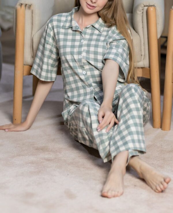 Women’s pajamas ”Green checks“