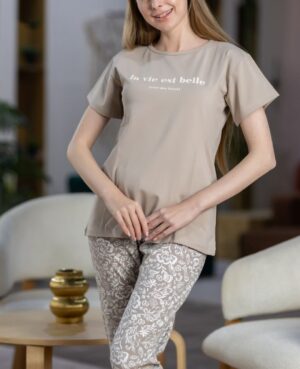 Women’s pajamas ” La Vie Est Belle “