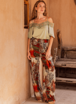 Off-shoulder pajamas with strap