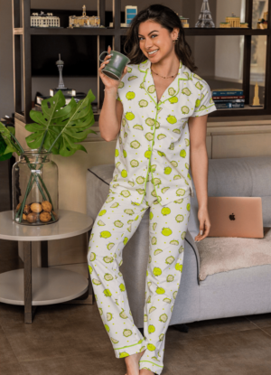 Green Apple 🍏 بيجامة زراير